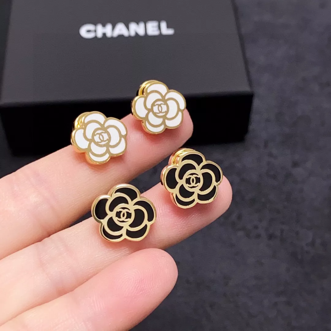 chanel boucles doreilles pour femme s_12b0bba3